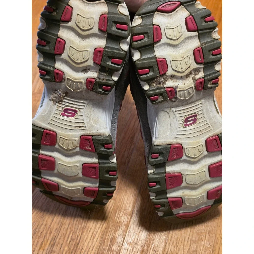 Skechers DLites Grey White Pink Memory Foam Sneakers 11942 Womens Size 8